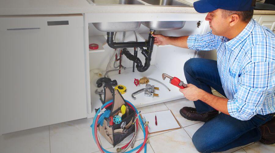 Professional water heater repair in Charlotte, TX